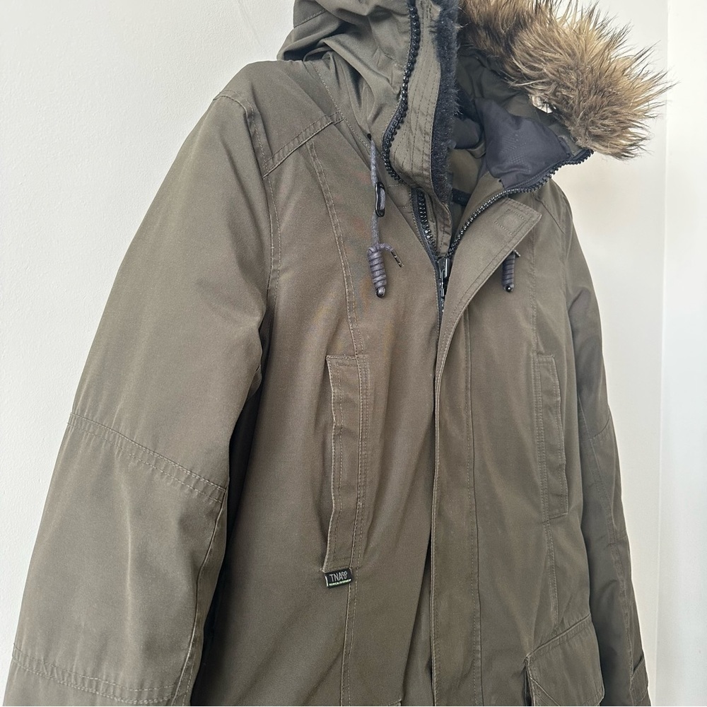 Aritzia-TNA Bancroft Parka In Dark Olive (Size: Medium) - Picture 9 of 15